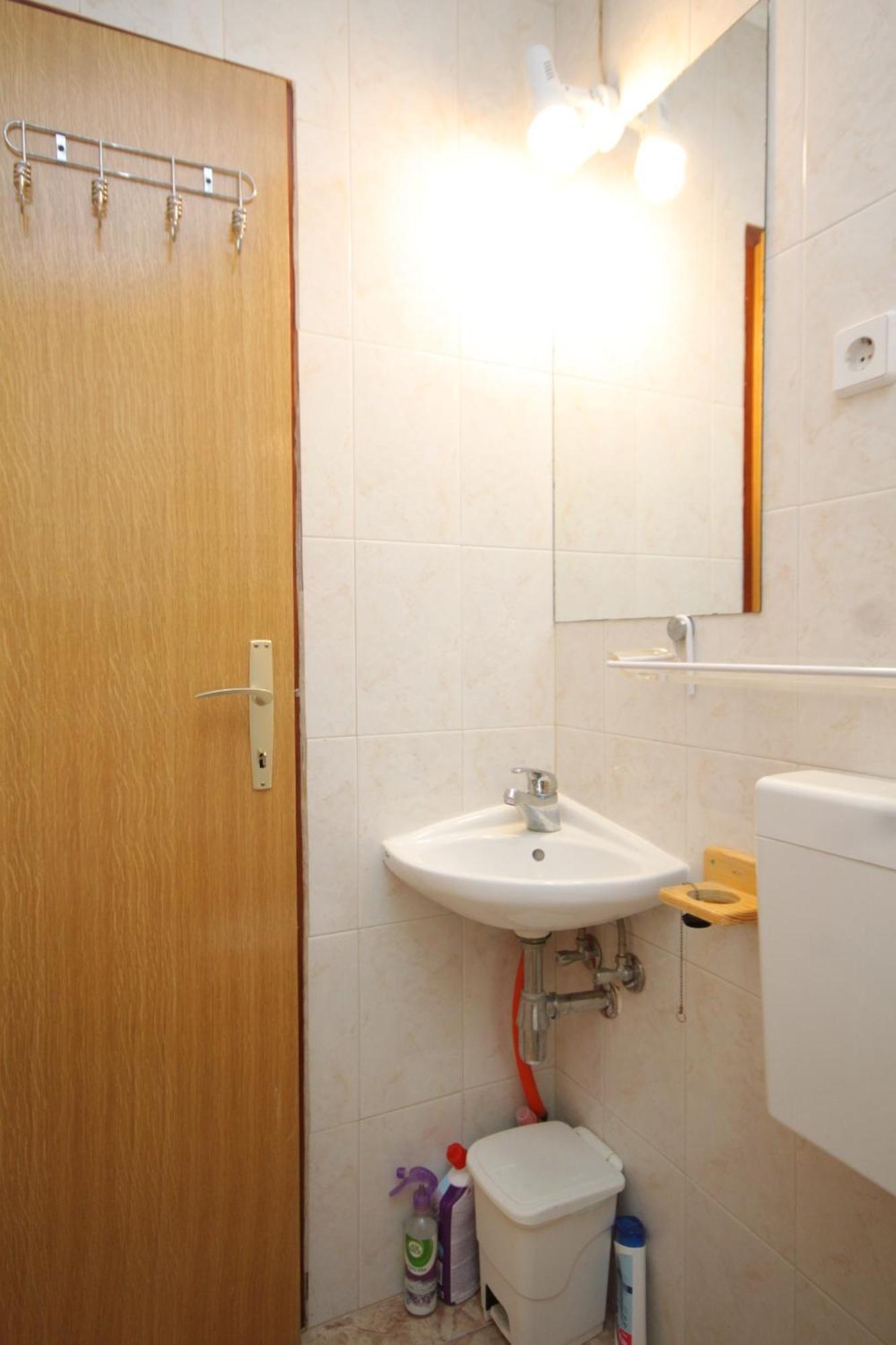 Seaside Secluded Apartments Cove Karkavac - Scedro, Hvar - 8801 Jelsa  Bilik gambar