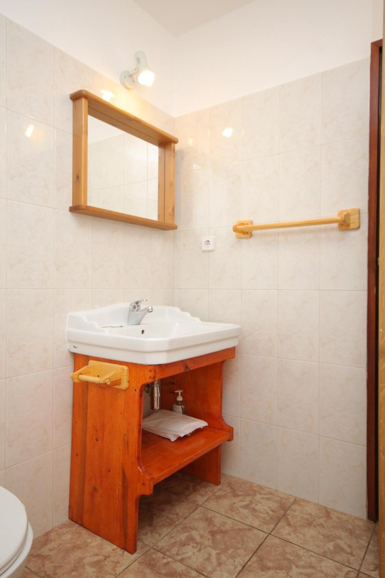 Seaside Secluded Apartments Cove Karkavac - Scedro, Hvar - 8801 Jelsa  Bilik gambar